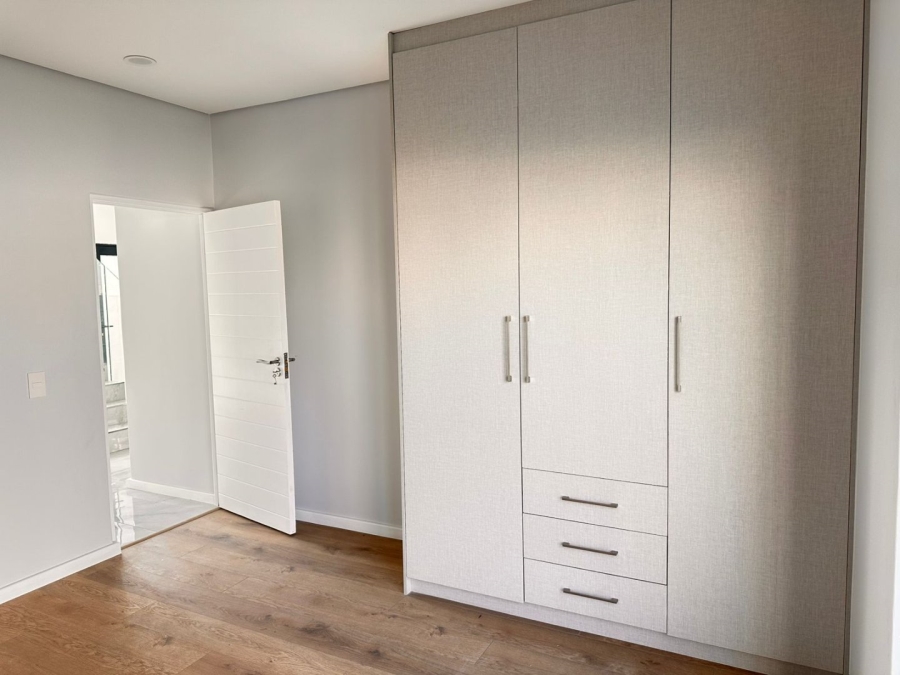 4 Bedroom Property for Sale in Sandown Western Cape